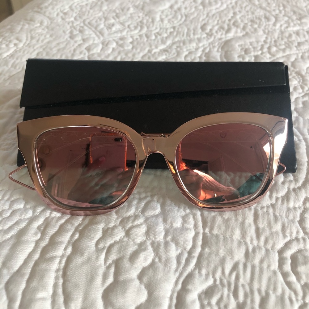 Christian Dior- Dioramma 56 mm pink reflective